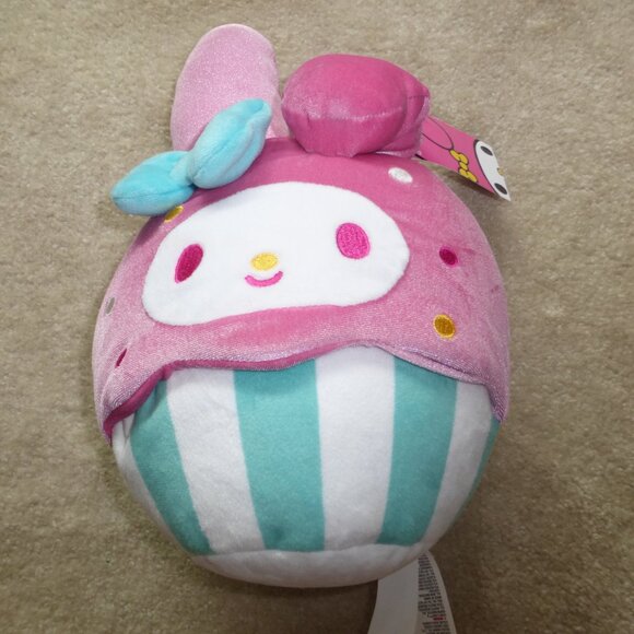 NWT SANRIO My Melody cupcake plush - Picture 5 of 12